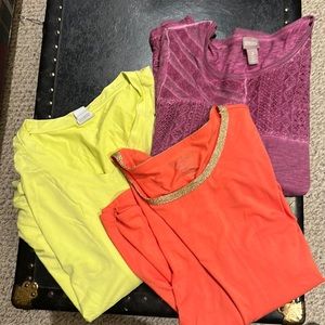 Bundle - 3 chicos tops - size 3 - XL -XXL